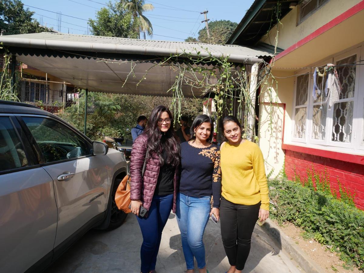 Gibbon Backpackers Hostel Guwahati Ngoại thất bức ảnh