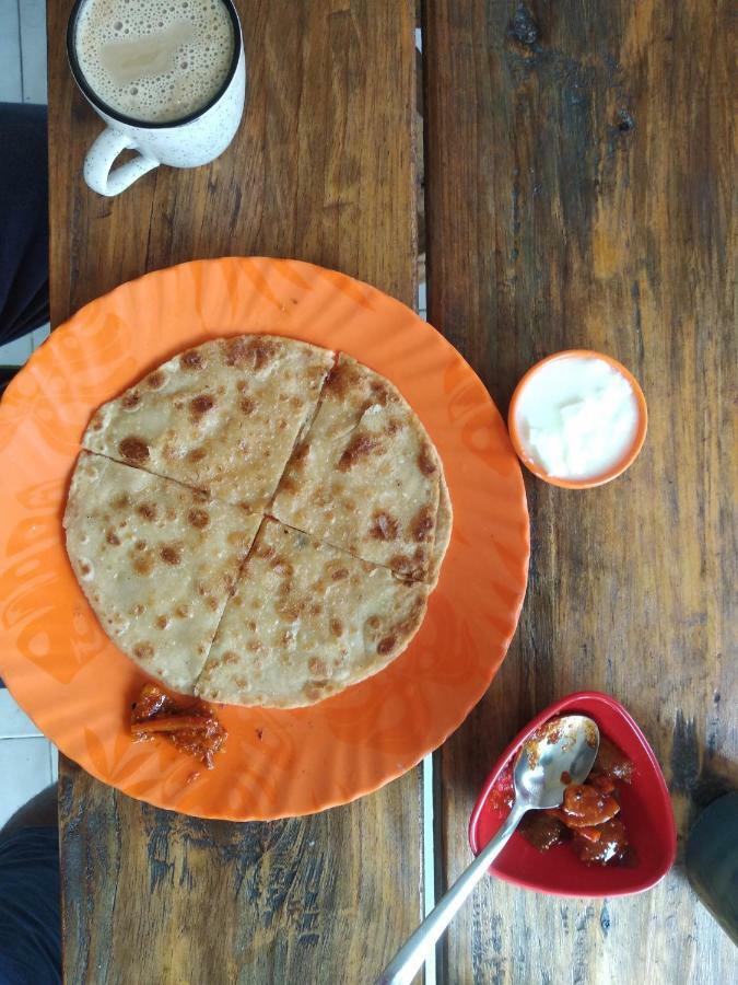 Gibbon Backpackers Hostel Guwahati Ngoại thất bức ảnh