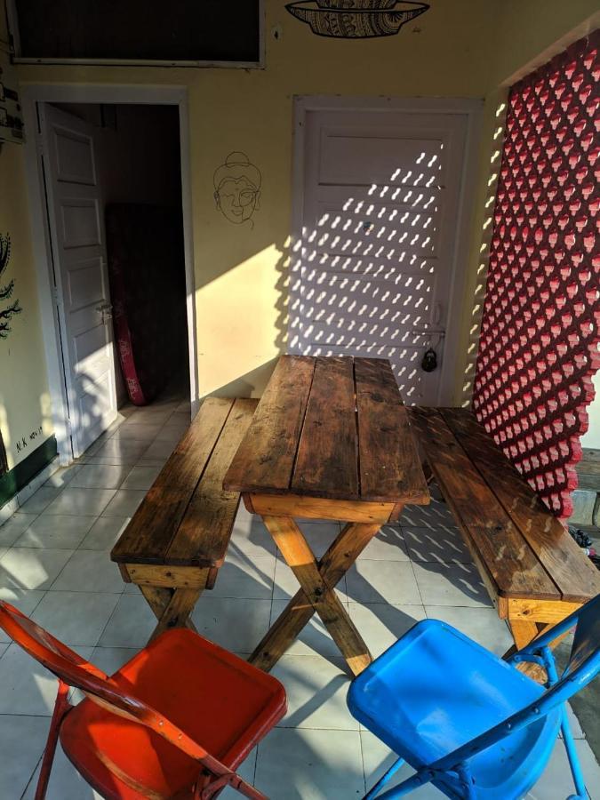 Gibbon Backpackers Hostel Guwahati Ngoại thất bức ảnh